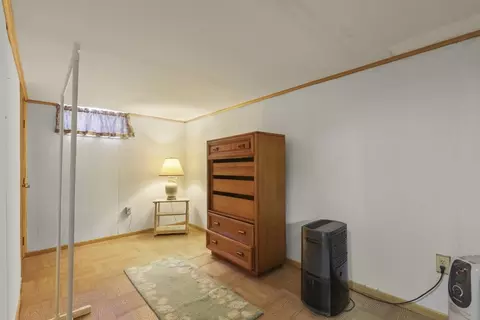 Bedroom - 47 Cliff Rd, Bourne, MA 02532 photo 6 of 6