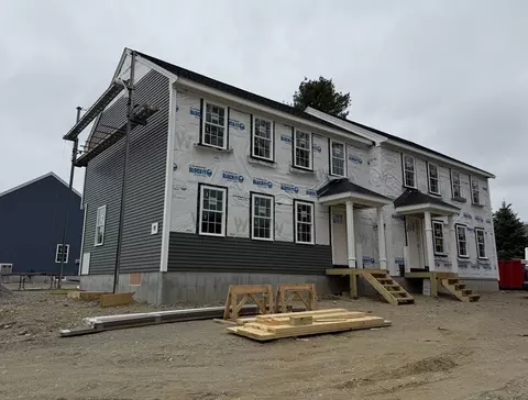 1 Hudson Dr #B, Berkley, MA 02779