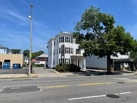 440 Park Ave, Worcester, MA 01610