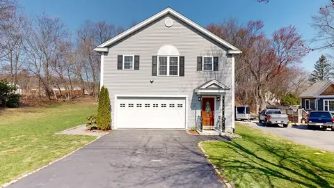 23 Upton St, Millbury, MA 01527