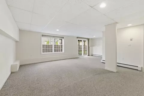 Living - 2 Sterling Ln #2, Walpole, MA 02081 photo 6 of 6