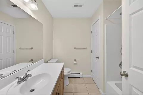 Bath - 2 Sterling Ln #2, Walpole, MA 02081 photo 2 of 3