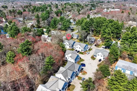 View/Area - 2 Sterling Ln #2, Walpole, MA 02081 photo 3 of 4