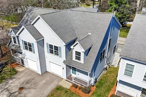 View/Area - 2 Sterling Ln #2, Walpole, MA 02081 photo 1 of 4