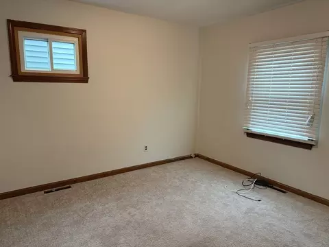 Bedroom - 7 Fearing St, Buzzards Bay, MA 02532 photo 2 of 3