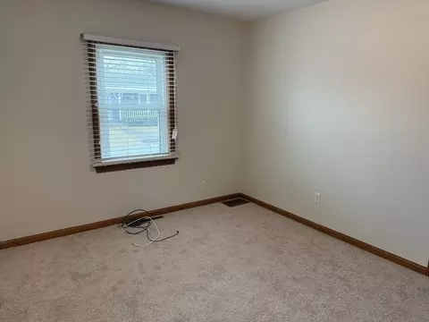 Bedroom - 7 Fearing St, Buzzards Bay, MA 02532 photo 1 of 3