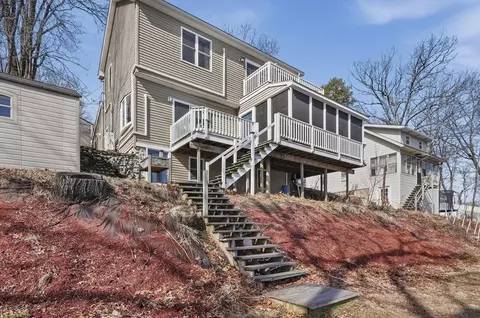5 Pineland Ave, Worcester, MA 01604 photo 2