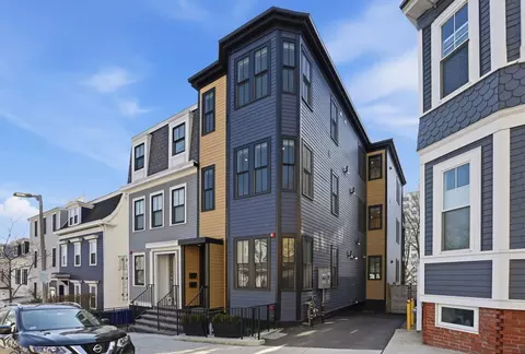 407 E 7th St #2, Boston, MA 02127