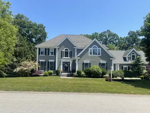 27 Parsons Hill Rd, Wenham, MA 01984