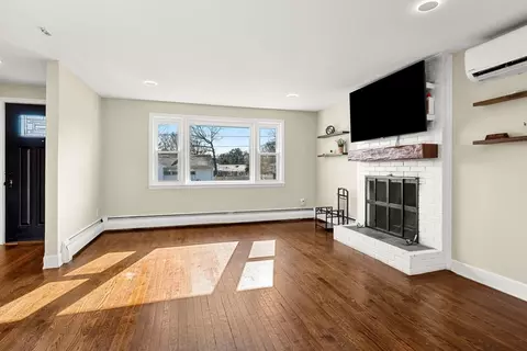 19 Smith Rd, Randolph, MA 02368 photo 4