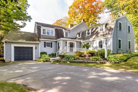34 Brush Hill Ln, Milton, MA 02186