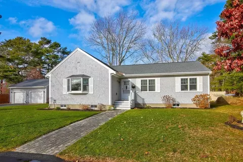 19 Datewood St, Wareham, MA 02571 photo 2