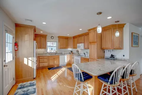 19 Datewood St, Wareham, MA 02571 photo 8