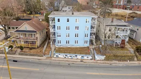 573 Main St, Southbridge, MA 01550