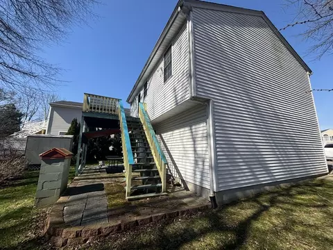 107 Apple Creek Ln, Fall River, MA 02720 photo 18