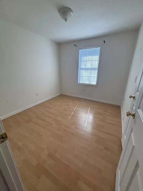 107 Apple Creek Ln, Fall River, MA 02720 photo 13
