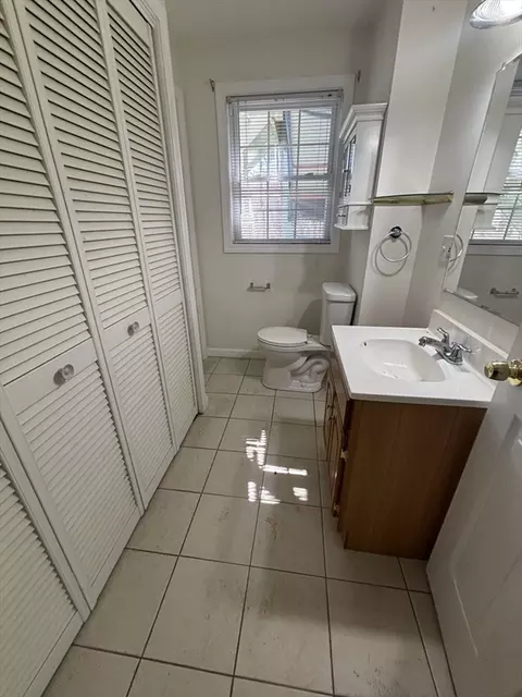 107 Apple Creek Ln, Fall River, MA 02720 photo 6