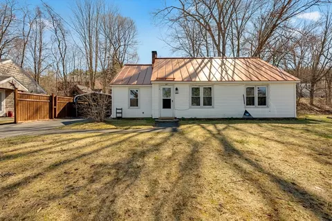 67 Anzio Rd, Athol, MA 01331