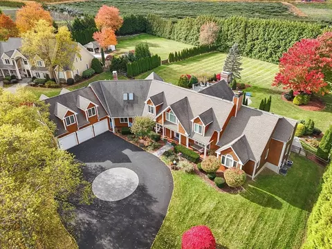 5 Pegan Ln, Natick, MA 01760