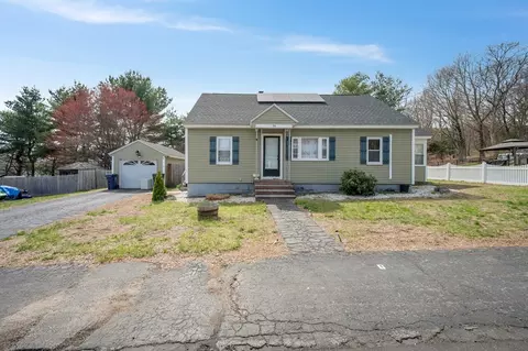 34 Bouchard Ave, Dracut, MA 01826 photo 2