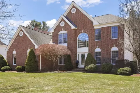 37 Hancock Rd, Franklin, MA 02038