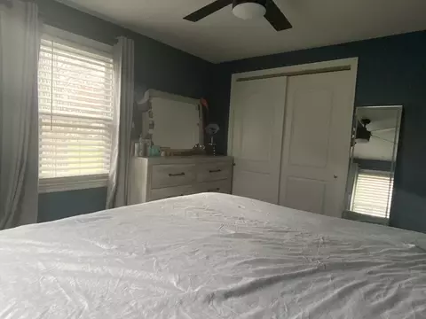 Bedroom - 86 Peekskill Ave, Springfield, MA 01129 photo 2 of 3
