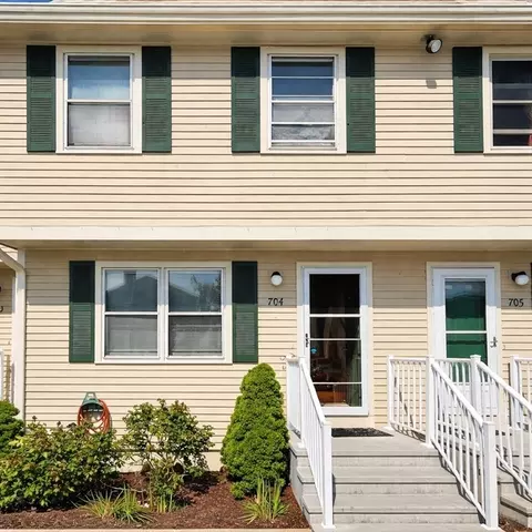 704 Ocean Mdws #704, Fairhaven, MA 02719