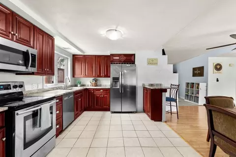 17 Ralph Rd, Raynham, MA 02767 photo 10