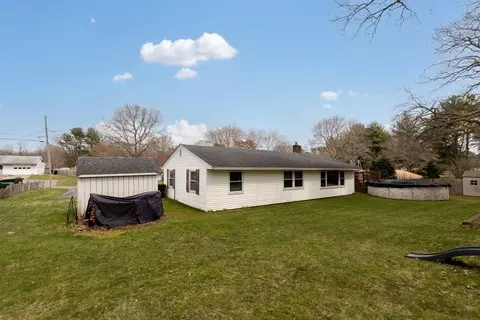 17 Ralph Rd, Raynham, MA 02767 photo 4