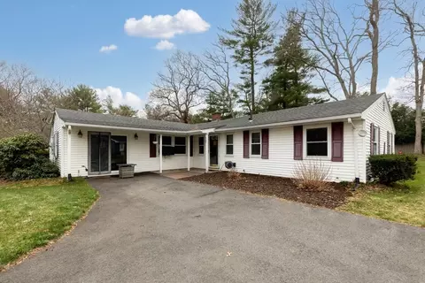 17 Ralph Rd, Raynham, MA 02767 photo 2