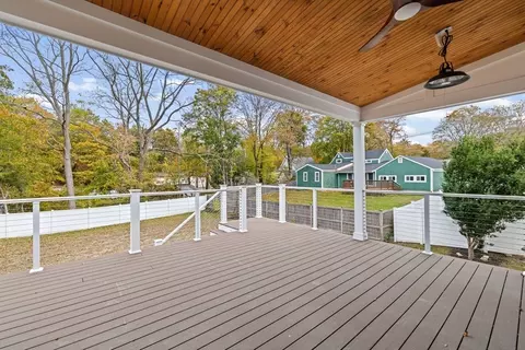 Exterior - 7 Lewis Ct, Hingham, MA 02043 photo 3 of 7