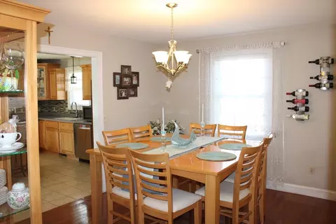 2026 Parker St, Springfield, MA 01128 photo 7