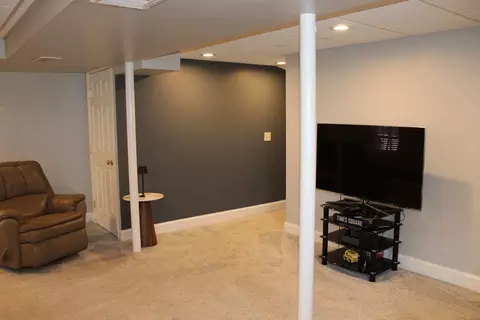 2026 Parker St, Springfield, MA 01128 photo 25
