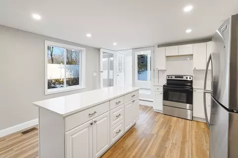98 Southville #B, Southborough, MA 01772