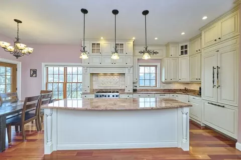 170 Central Ave, Needham, MA 02494 photo 8