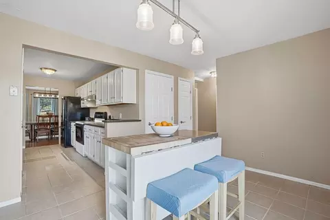 1 South St, Upton, MA 01568 photo 6