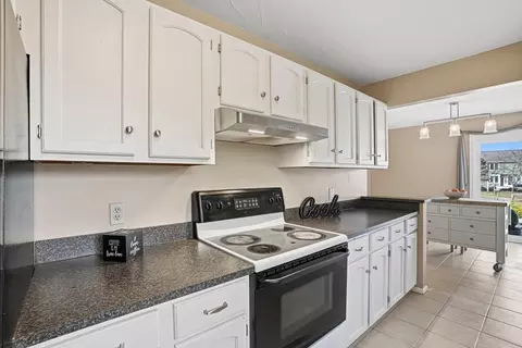 1 South St, Upton, MA 01568 photo 5