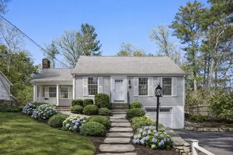 492 Delano Rd, Marion, MA 02738