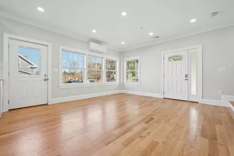 Living - 140 Main St #B, Upton, MA 01568 photo 3 of 5