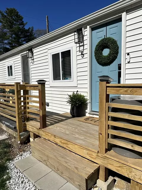 5 Keystone Rd, Holbrook, MA 02343