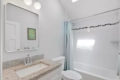 Bath - 131 Carpenter Rd, Walpole, MA 02081 photo 2 of 2