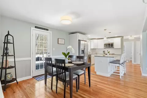 Dining - 131 Carpenter Rd, Walpole, MA 02081 photo 2 of 2