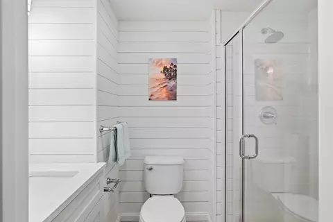 Bath - 131 Carpenter Rd, Walpole, MA 02081 photo 1 of 2