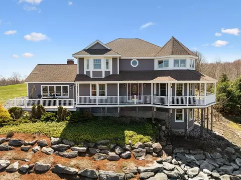 65 Skyfields Dr, Groton, MA 01450