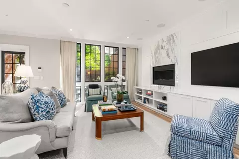 82 Mount Vernon St #1, Boston, MA 02108