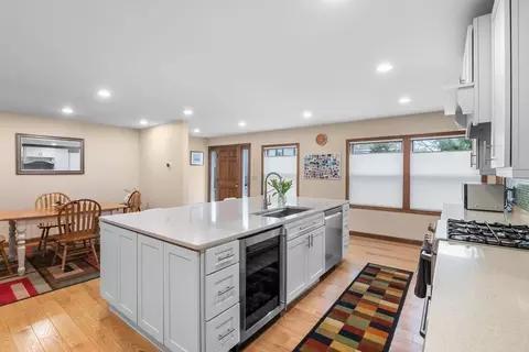 17 Garfield St, Marblehead, MA 01945 photo 13
