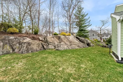 17 Garfield St, Marblehead, MA 01945 photo 27