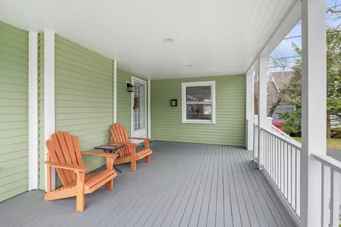 17 Garfield St, Marblehead, MA 01945 photo 2