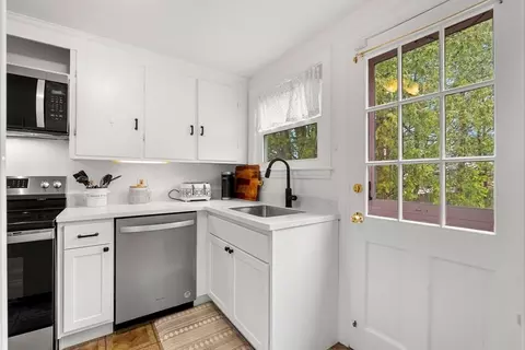 Kitchen - 2 Girdler Rd, Marblehead, MA 01945 photo 2 of 2