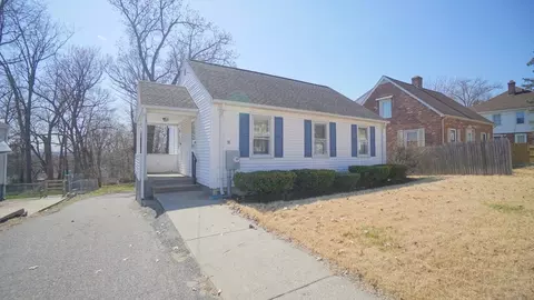 78 Mayfair Ave, Springfield, MA 01104 photo 3